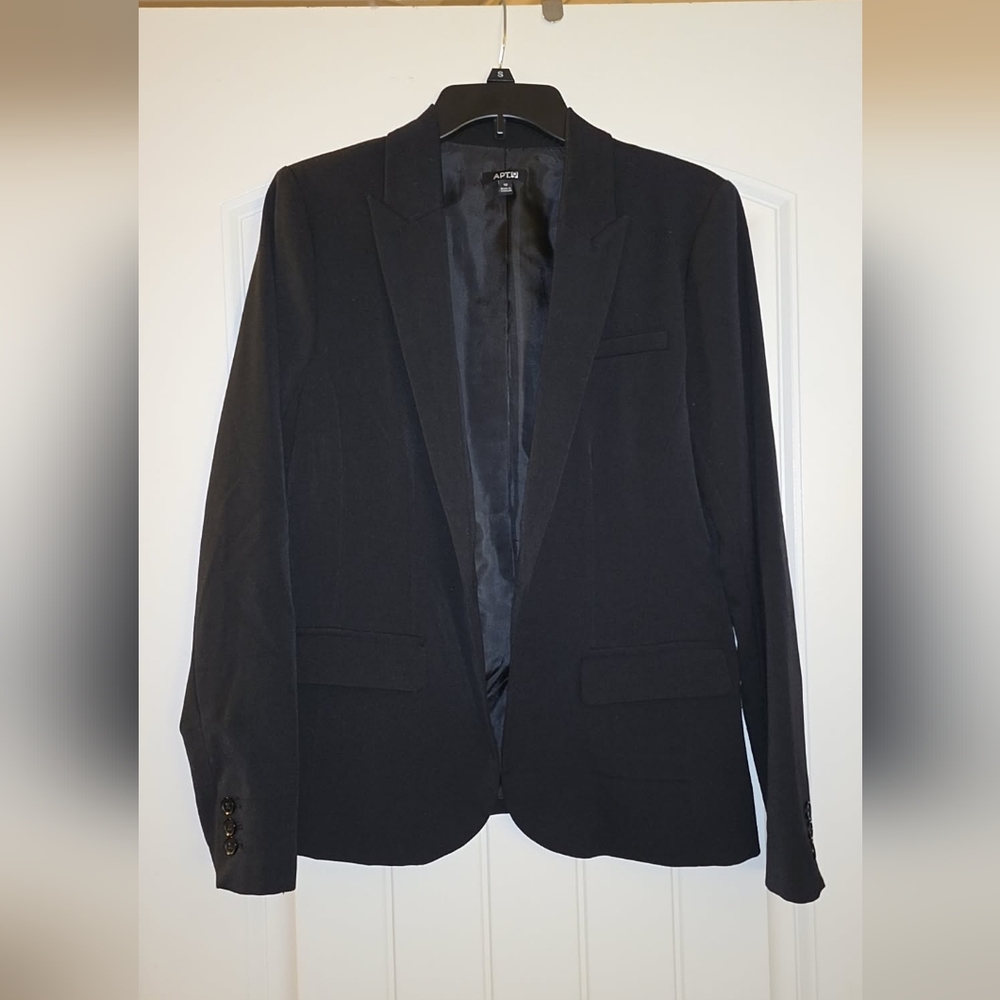 Apt. 9 Women's Black Blazer Size 12 Excellent Condition